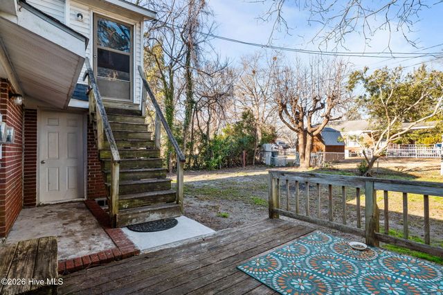 2801 Jefferson Drive A & B, Greenville, NC 27858