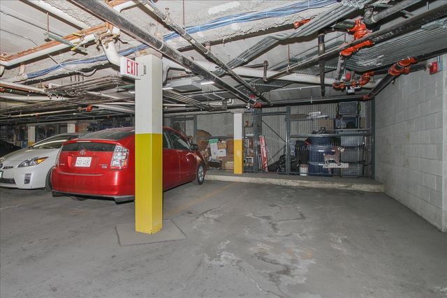 855 E 22nd Street 304, Lombard, IL 60148