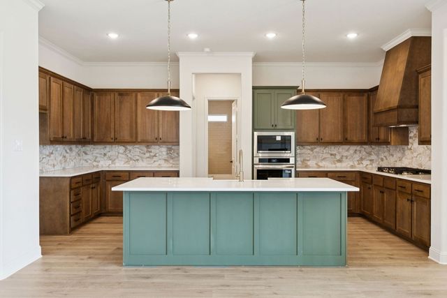 7008 Valley View Drive, Joshua, TX 76058