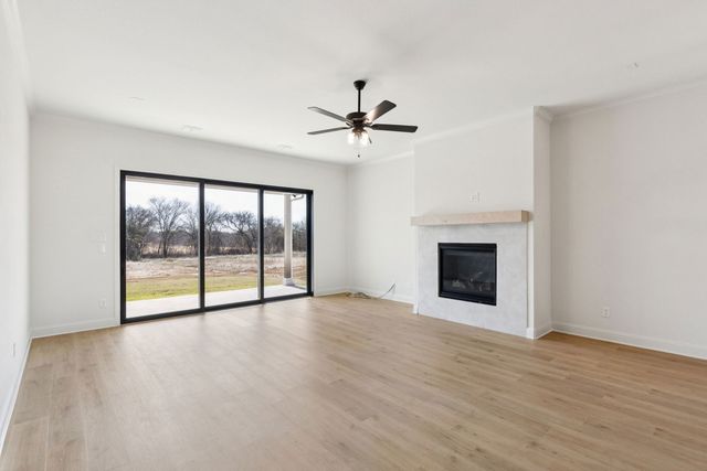 7008 Valley View Drive, Joshua, TX 76058