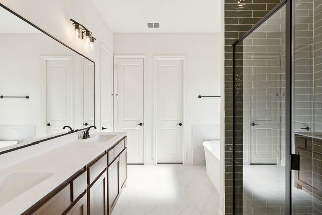 7008 Valley View Drive, Joshua, TX 76058