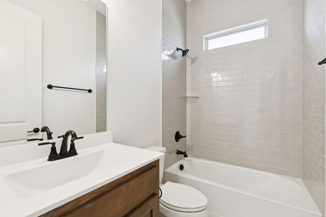 7008 Valley View Drive, Joshua, TX 76058