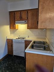 950 Locust Street 3E, Fall River, MA 02720