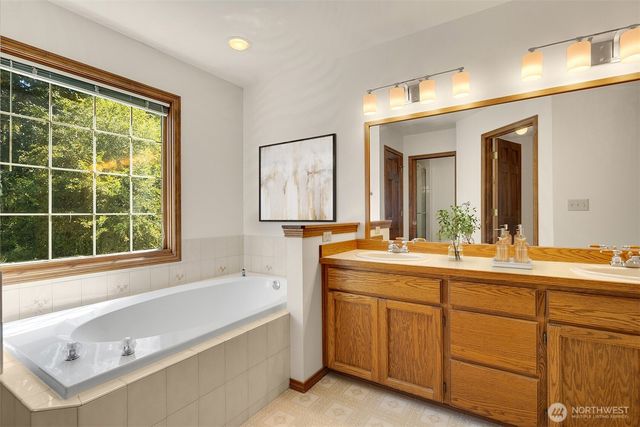 14544 186th Place NE, Woodinville, WA 98072