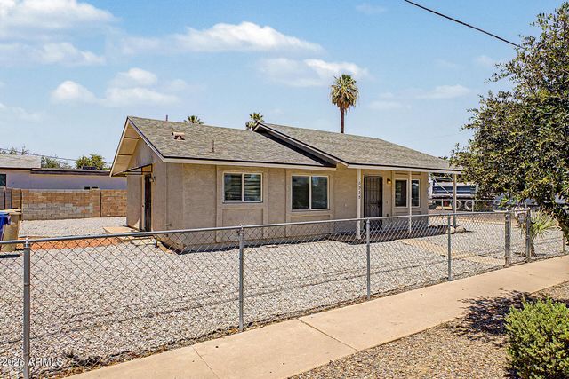 5938 W OCOTILLO Road, Glendale, AZ 85301