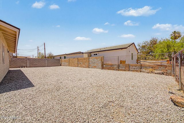5938 W OCOTILLO Road, Glendale, AZ 85301