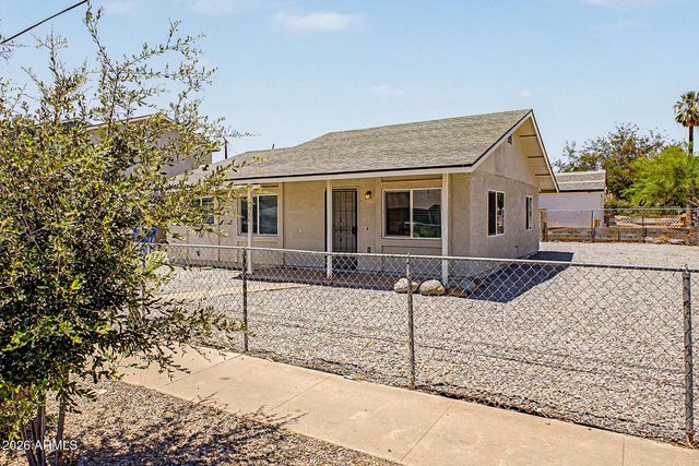 5938 W OCOTILLO Road, Glendale, AZ 85301