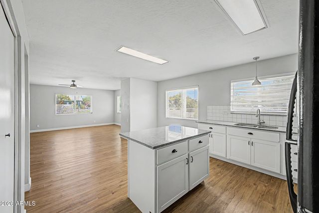 5938 W OCOTILLO Road, Glendale, AZ 85301