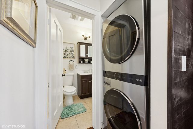 5101 W Montana Street 3, Chicago, IL 60639