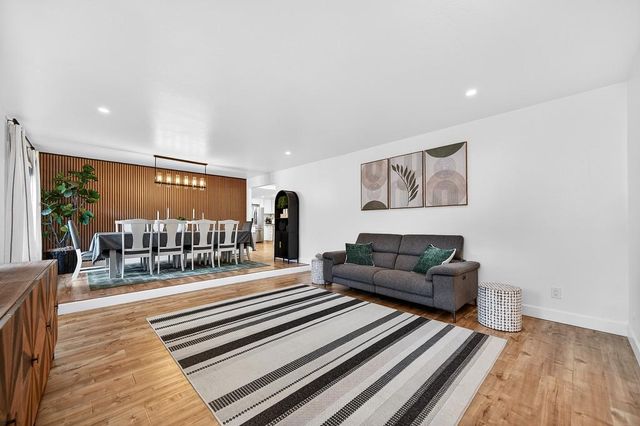 5107 Bellwood Way, Carmichael, CA 95608