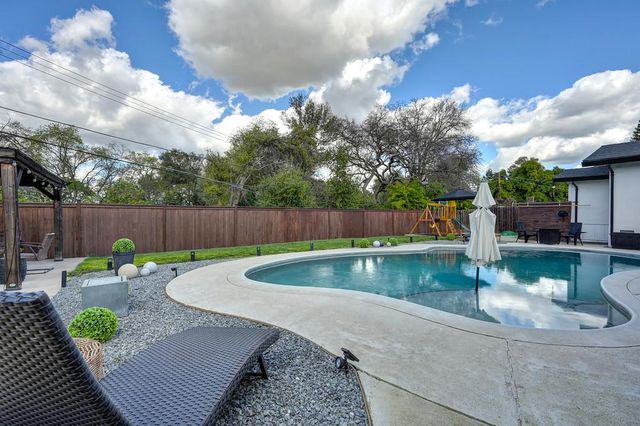 5107 Bellwood Way, Carmichael, CA 95608