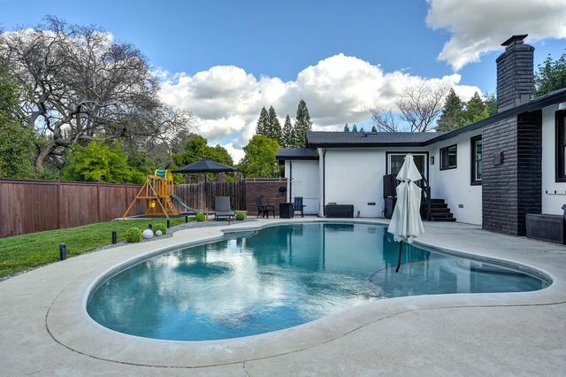 5107 Bellwood Way, Carmichael, CA 95608