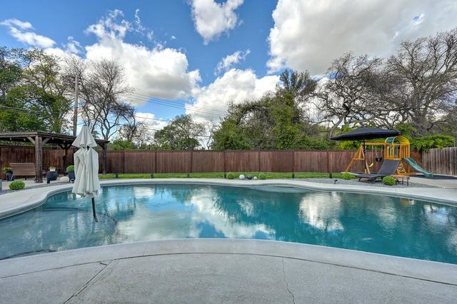 5107 Bellwood Way, Carmichael, CA 95608