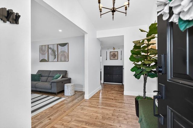 5107 Bellwood Way, Carmichael, CA 95608