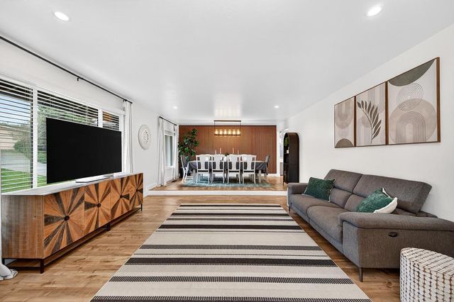 5107 Bellwood Way, Carmichael, CA 95608