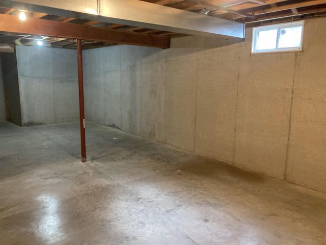 1701 MEADOWVIEW LANE, Little Chute, WI 54140