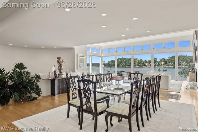 8559 Pine Cove Drive, Commerce Twp, MI 48382