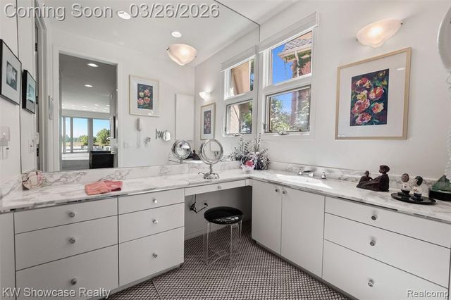 8559 Pine Cove Drive, Commerce Twp, MI 48382