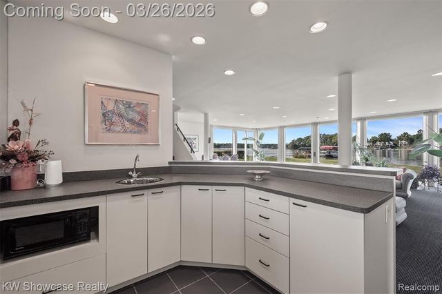 8559 Pine Cove Drive, Commerce Twp, MI 48382