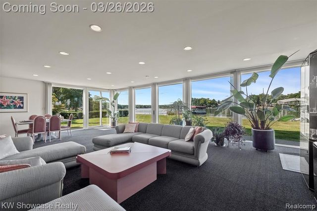 8559 Pine Cove Drive, Commerce Twp, MI 48382