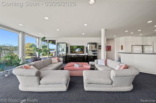 8559 Pine Cove Drive, Commerce Twp, MI 48382