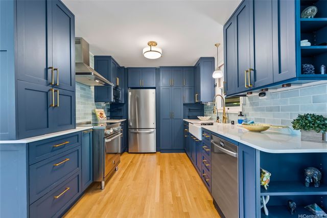 3017 Lanikaula Place, Honolulu, HI 96822