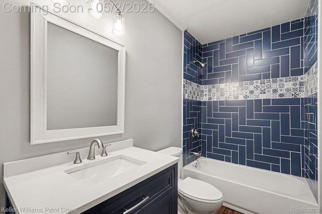 4846 E Stonegate Circle, Orion Charter Township, MI 48359