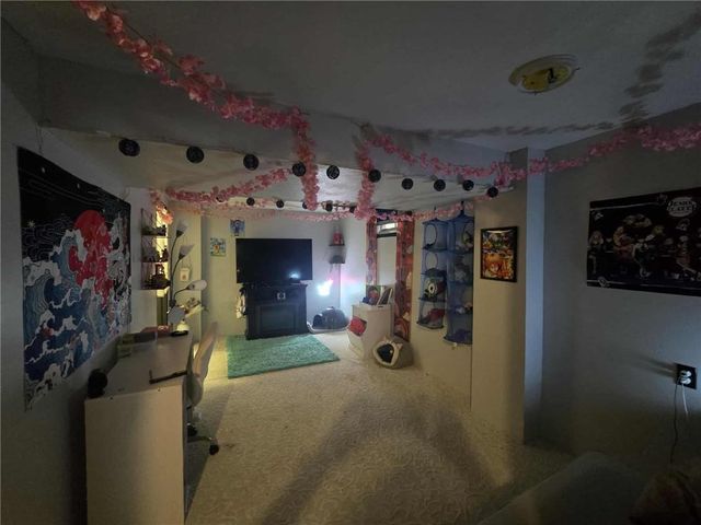 215 E Henry Street, Clinton, MO 64735