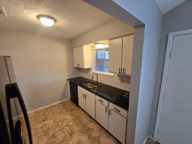 7026 Foxfield Lane, Humble, TX 77338