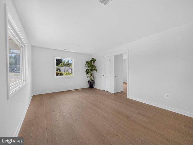 14209 MOUNT PLEASANT DR, Woodbridge, VA 22191