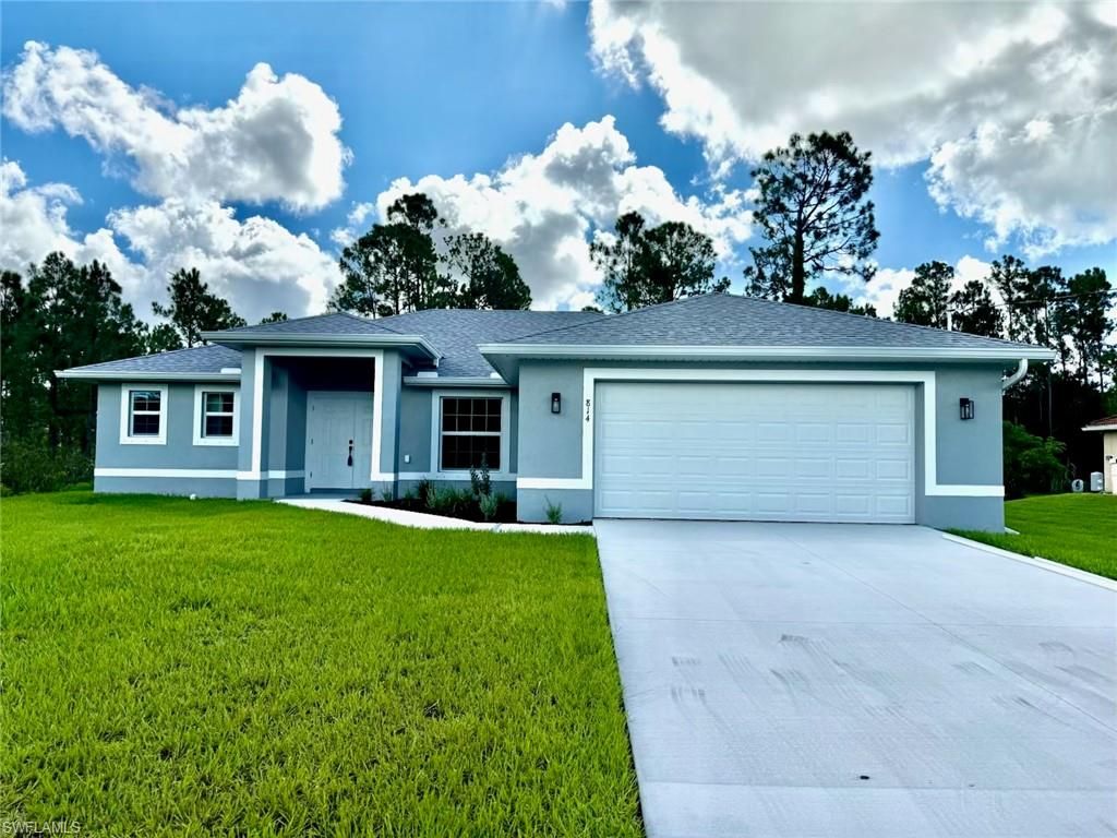 814 Clark AVE, Lehigh Acres, FL 33972