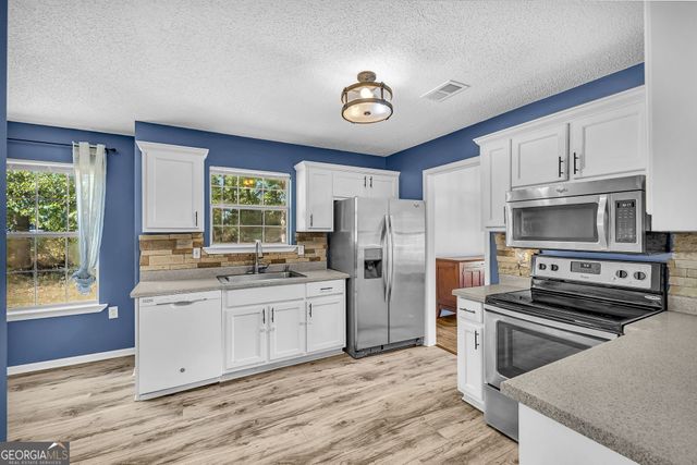 1404 Saddlebrook Court, Locust Grove, GA 30248