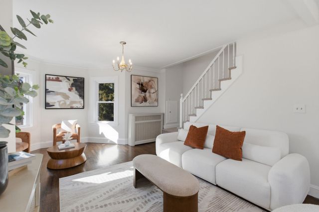 15 S Fairview St 3, Boston, MA 02131