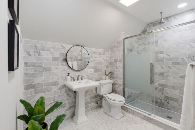 15 S Fairview St 3, Boston, MA 02131
