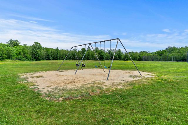 1465 Hooksett Rd Unit 47, Hooksett, NH 03106