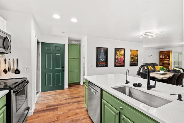 1465 Hooksett Rd Unit 47, Hooksett, NH 03106