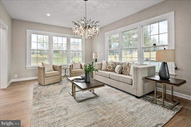 353 GALLOP WOOD PL, Great Falls, VA 22066