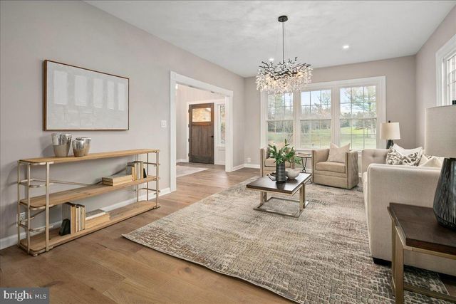 353 GALLOP WOOD PL, Great Falls, VA 22066