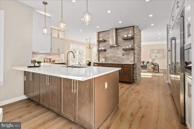 353 GALLOP WOOD PL, Great Falls, VA 22066