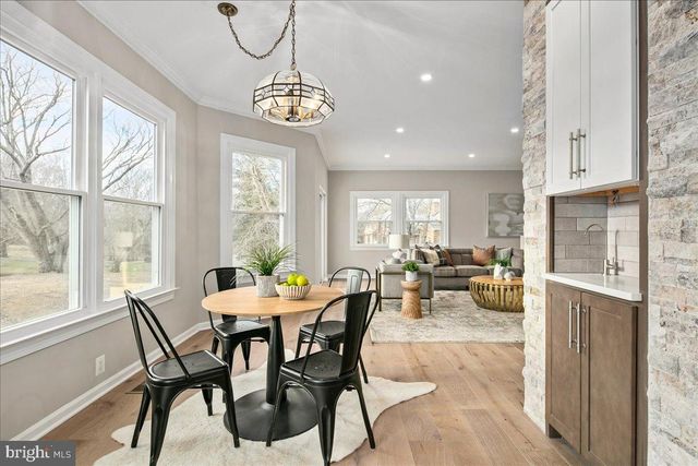 353 GALLOP WOOD PL, Great Falls, VA 22066