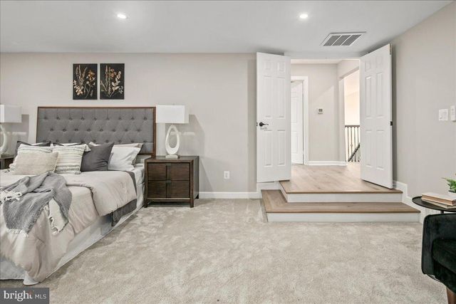 353 GALLOP WOOD PL, Great Falls, VA 22066