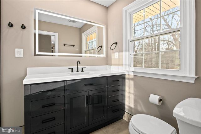 353 GALLOP WOOD PL, Great Falls, VA 22066