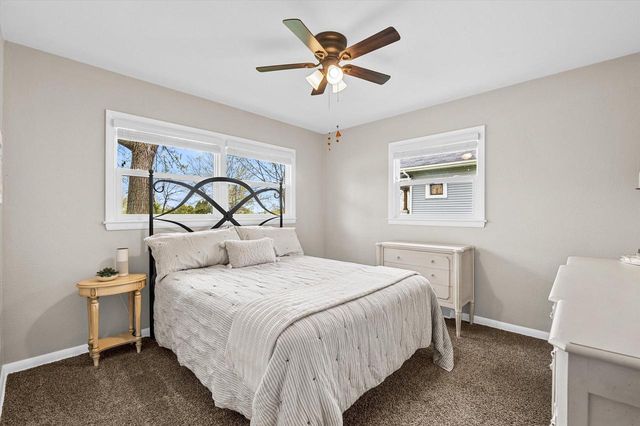 7729 Cold Spring ROAD, Greenfield, WI 53220