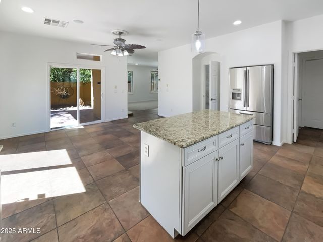 4319 E VAUGHN Avenue, Gilbert, AZ 85234