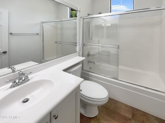 4319 E VAUGHN Avenue, Gilbert, AZ 85234