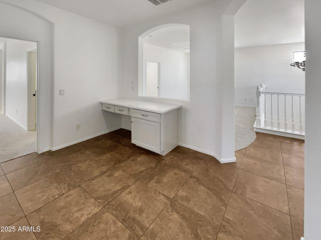 4319 E VAUGHN Avenue, Gilbert, AZ 85234