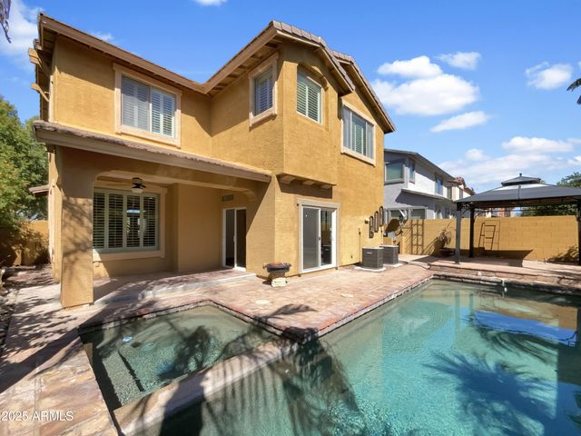 4319 E VAUGHN Avenue, Gilbert, AZ 85234