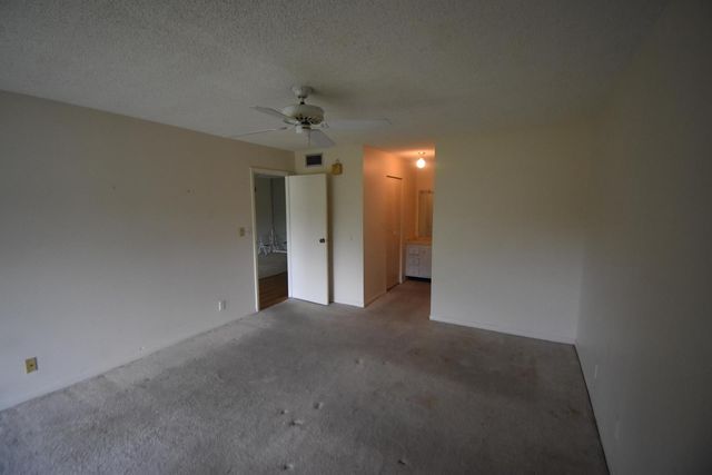 6020 NW 44th Street 304, Lauderhill, FL 33319