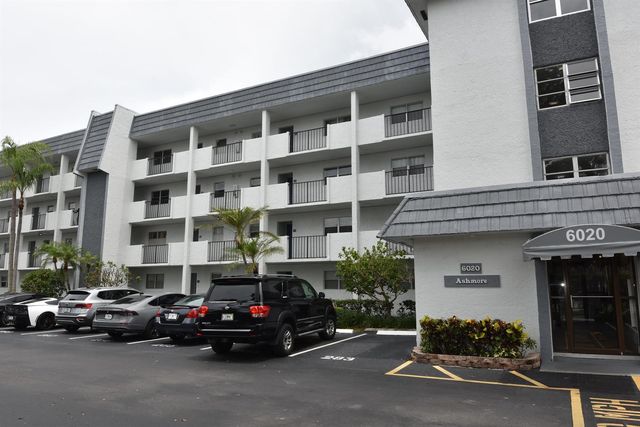 6020 NW 44th Street 304, Lauderhill, FL 33319