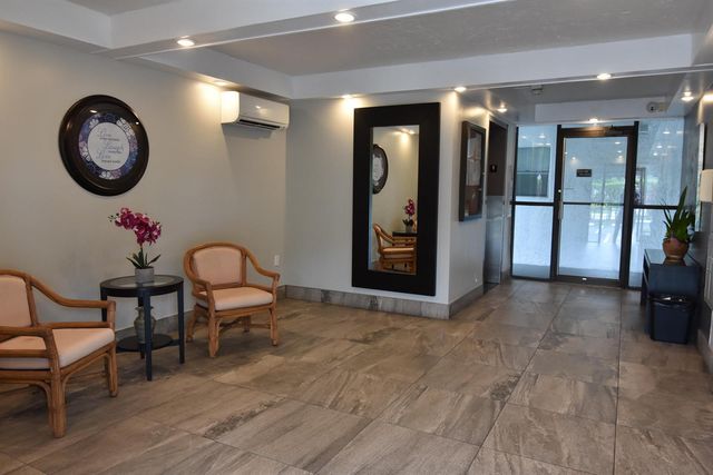6020 NW 44th Street 304, Lauderhill, FL 33319